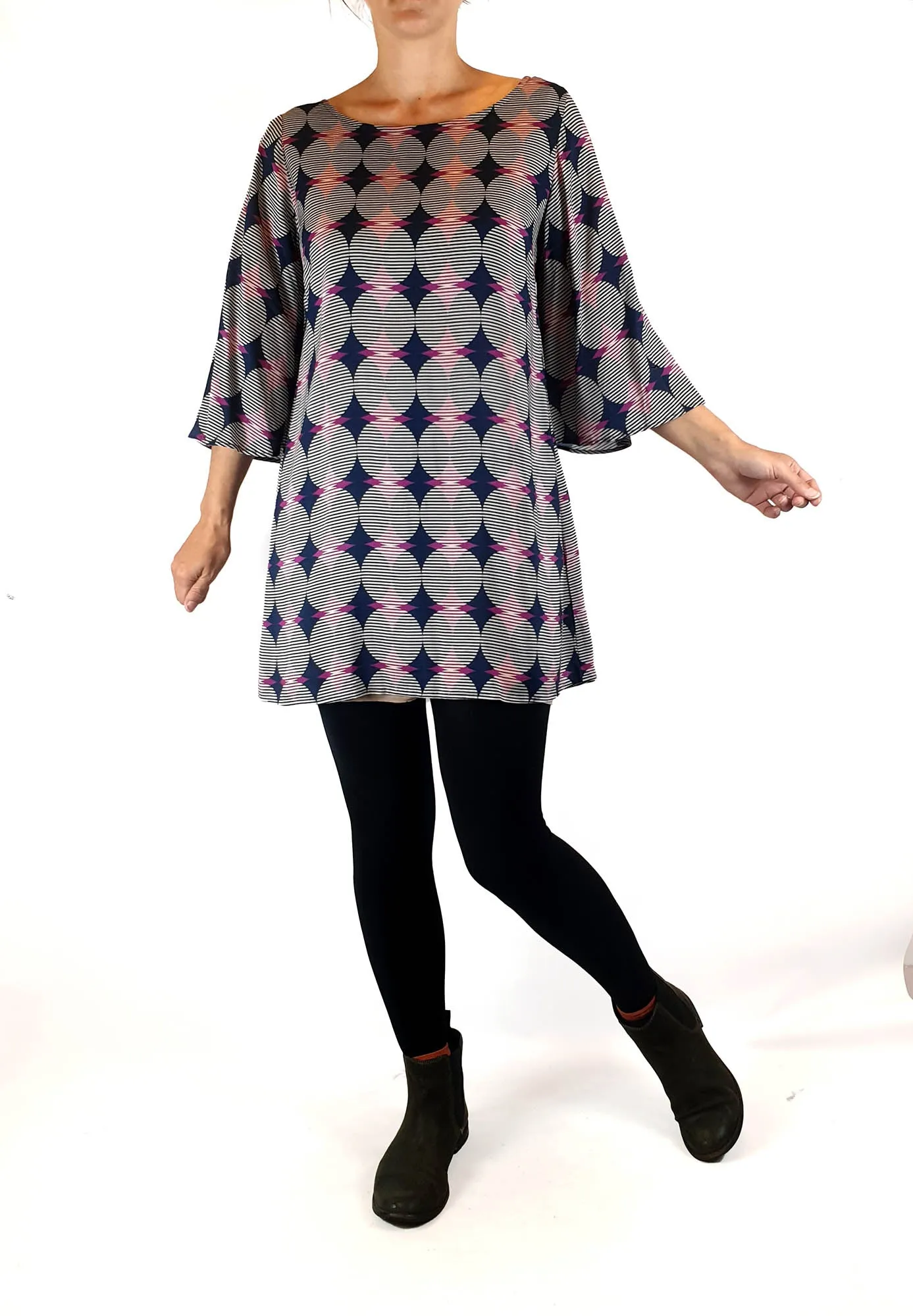 Totem unique print long sleeve dress size 0 (best fits 6-8)