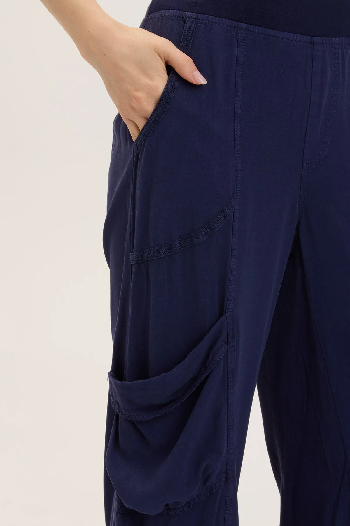 Twill Faulkner Crop