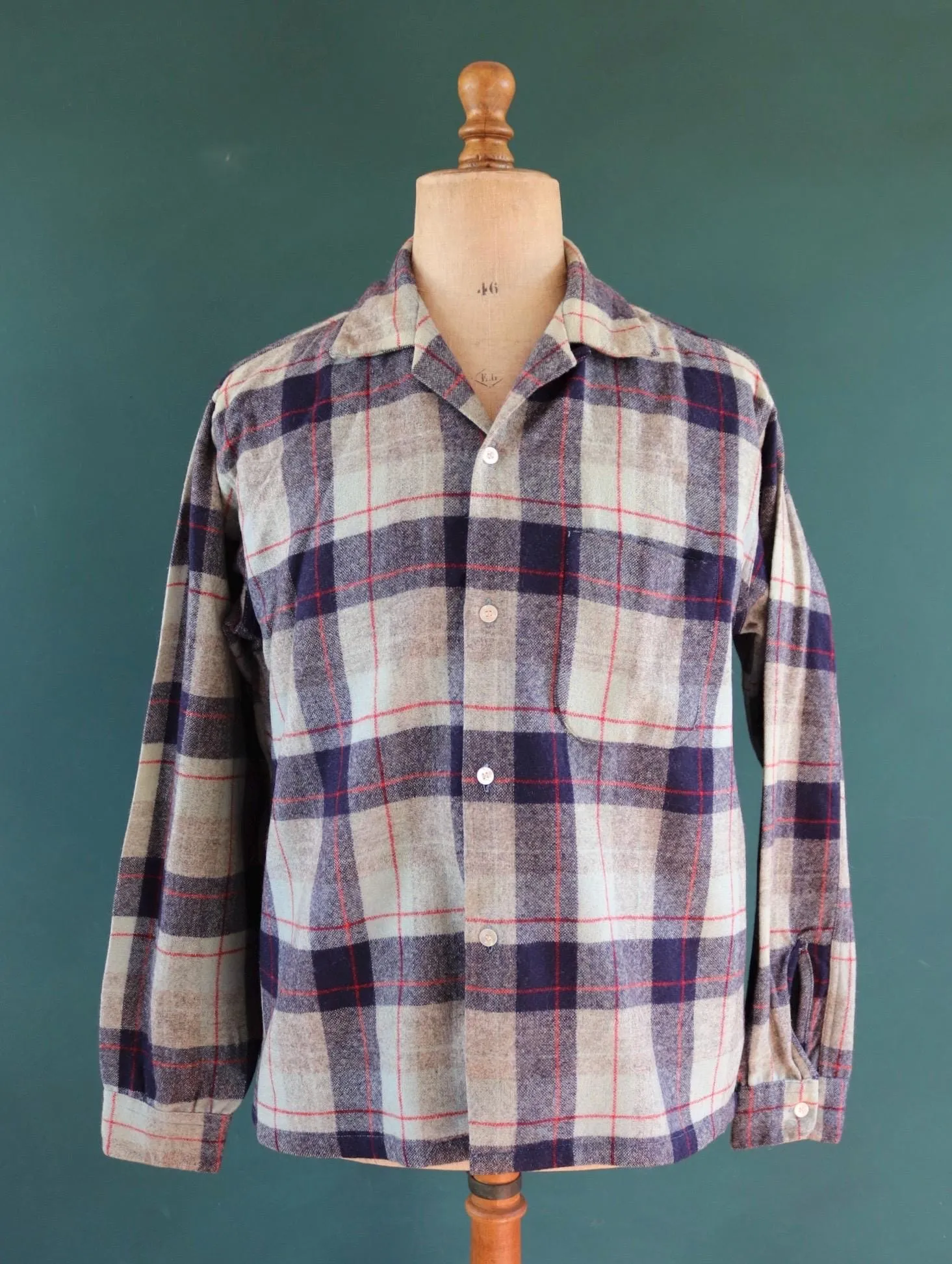 Vintage plaid wool shirt - 1960s loop collar - blue grey check - 48” chest