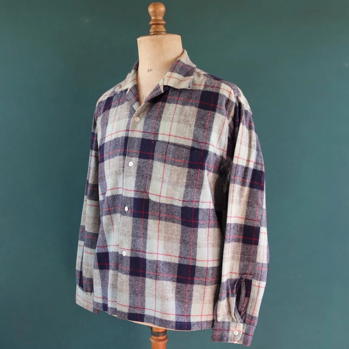 Vintage plaid wool shirt - 1960s loop collar - blue grey check - 48” chest