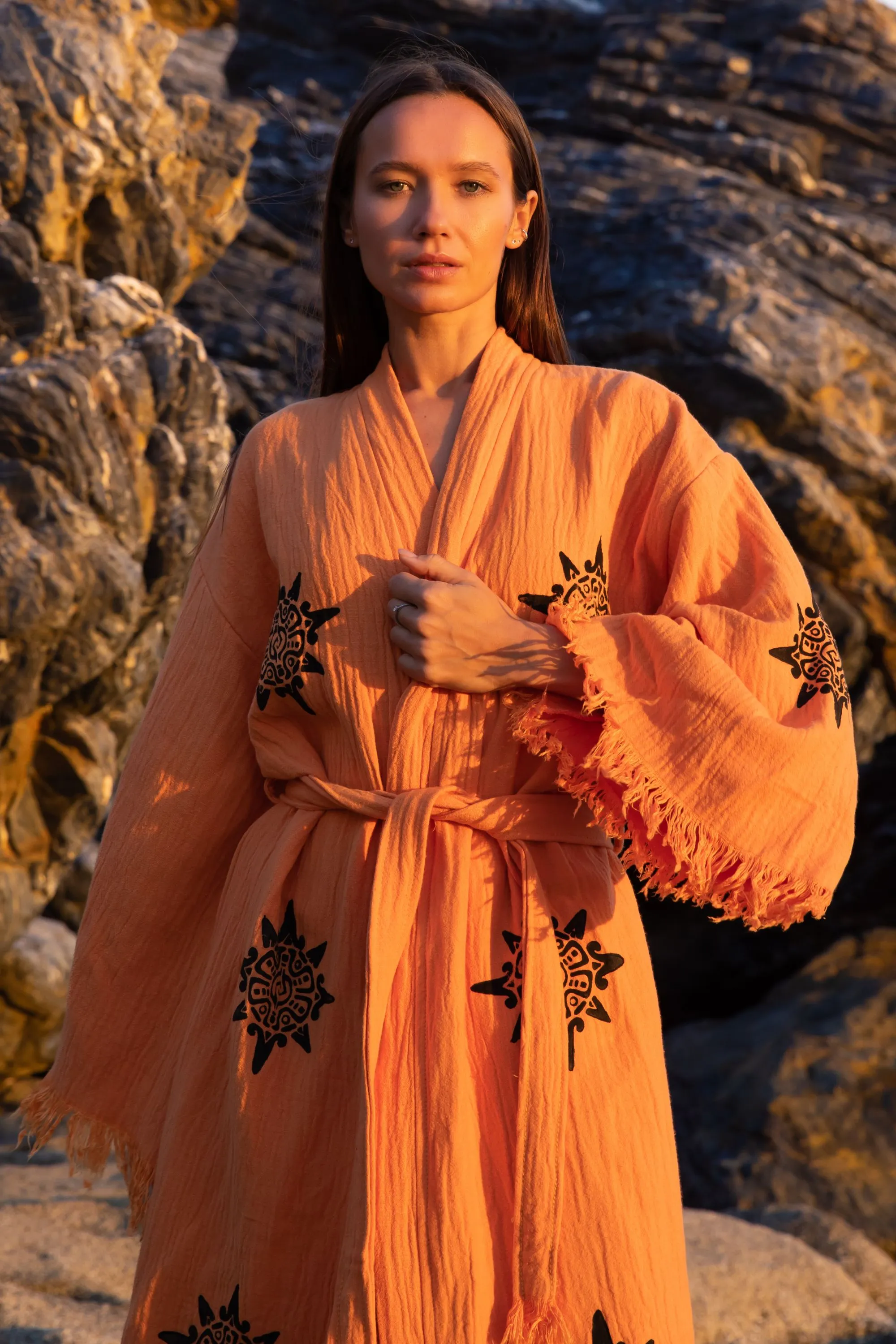 WHEEL OF LIFE Kimono in Orange