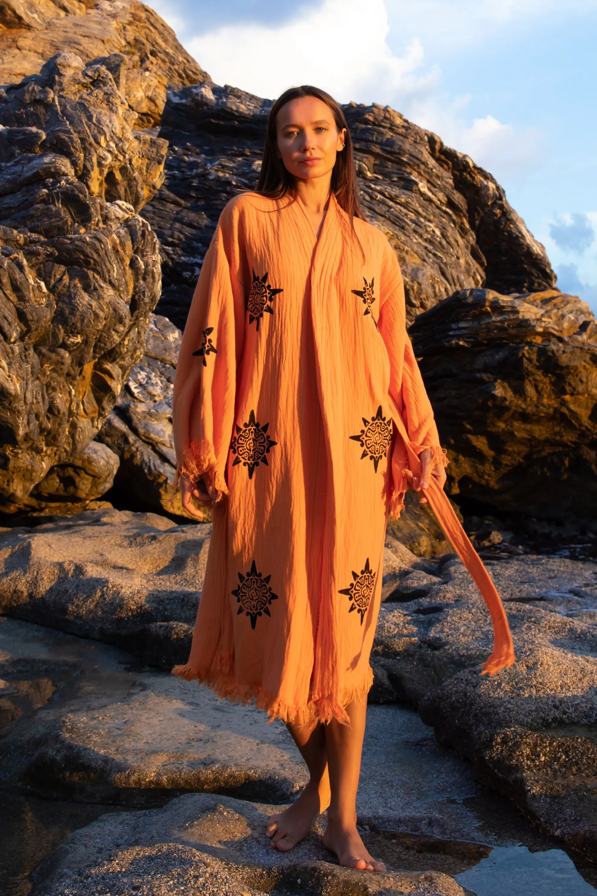 WHEEL OF LIFE Kimono in Orange