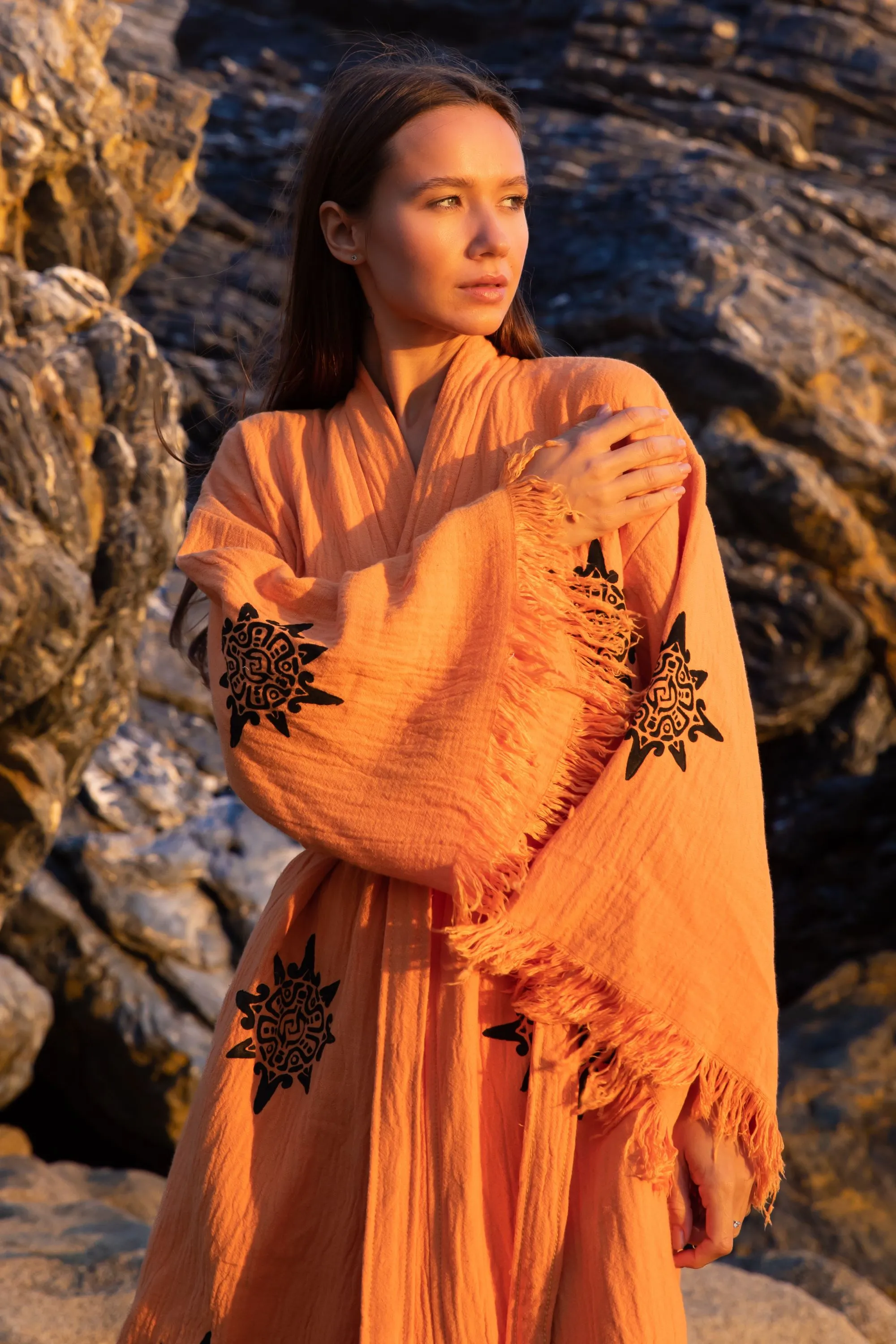 WHEEL OF LIFE Kimono in Orange