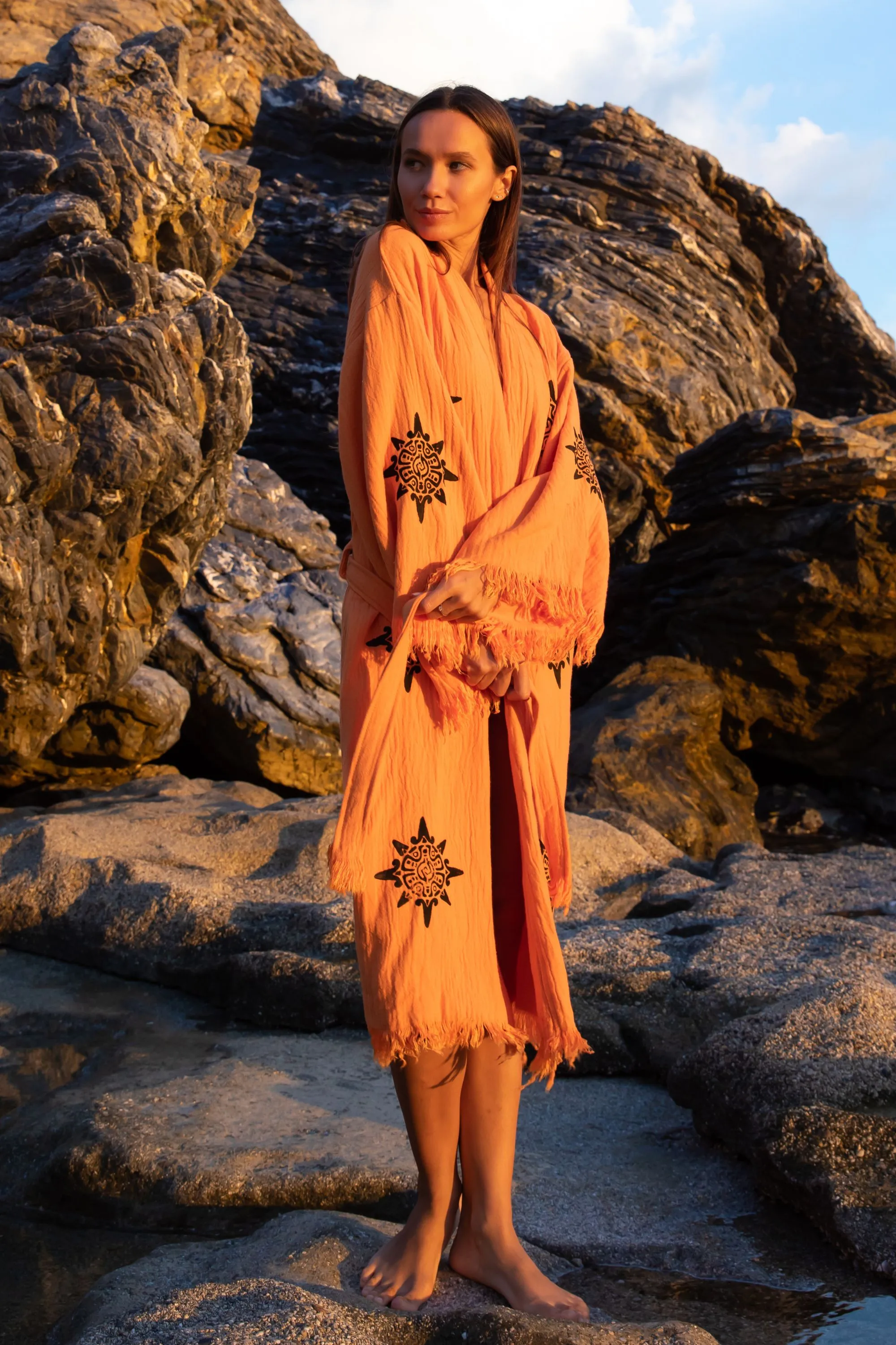 WHEEL OF LIFE Kimono in Orange