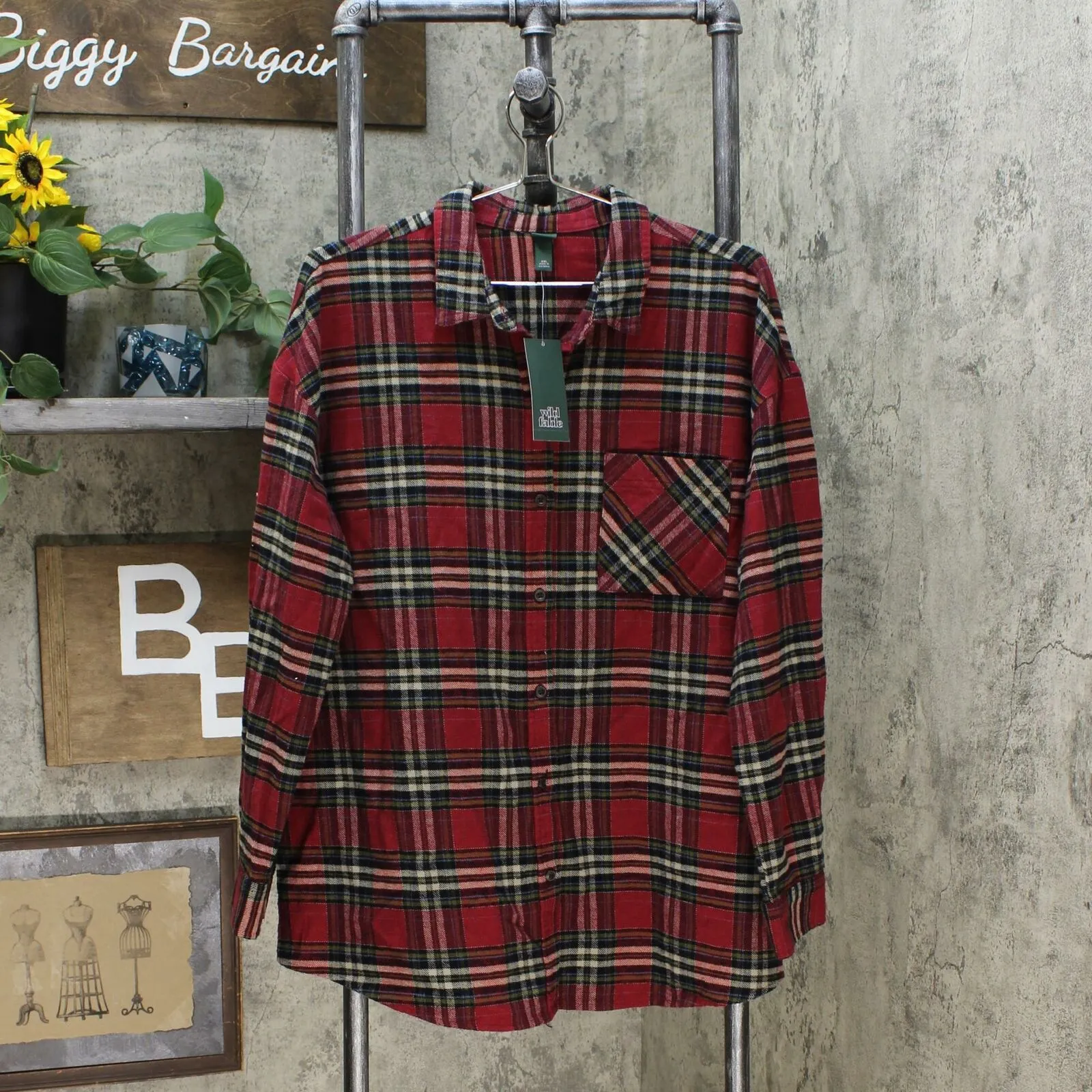 Wild Fable Women's Plaid Long Sleeve Button Down Heavyweight Flannel Shirt