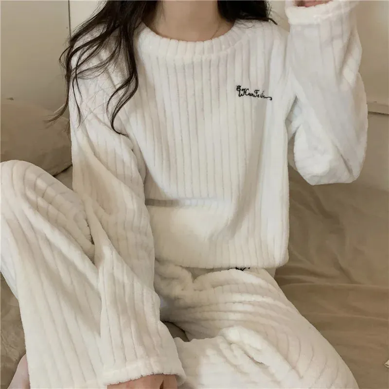 Winter Warm Flannel Fleecing Women Pyjamas Sets Thick Coral Velvet Long Sleeve Cartoon Sleepwear 2pcs Flannel Pajamas Set