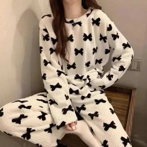 Winter Warm Flannel Fleecing Women Pyjamas Sets Thick Coral Velvet Long Sleeve Cartoon Sleepwear 2pcs Flannel Pajamas Set