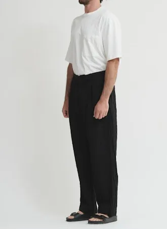 WO/LI Tumbler Single Pleated Wide Pants | Navy