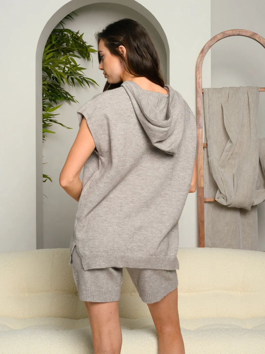 WOMEN'S 2PC. SHORT SLEEVE HOODIE & SHORTS SET