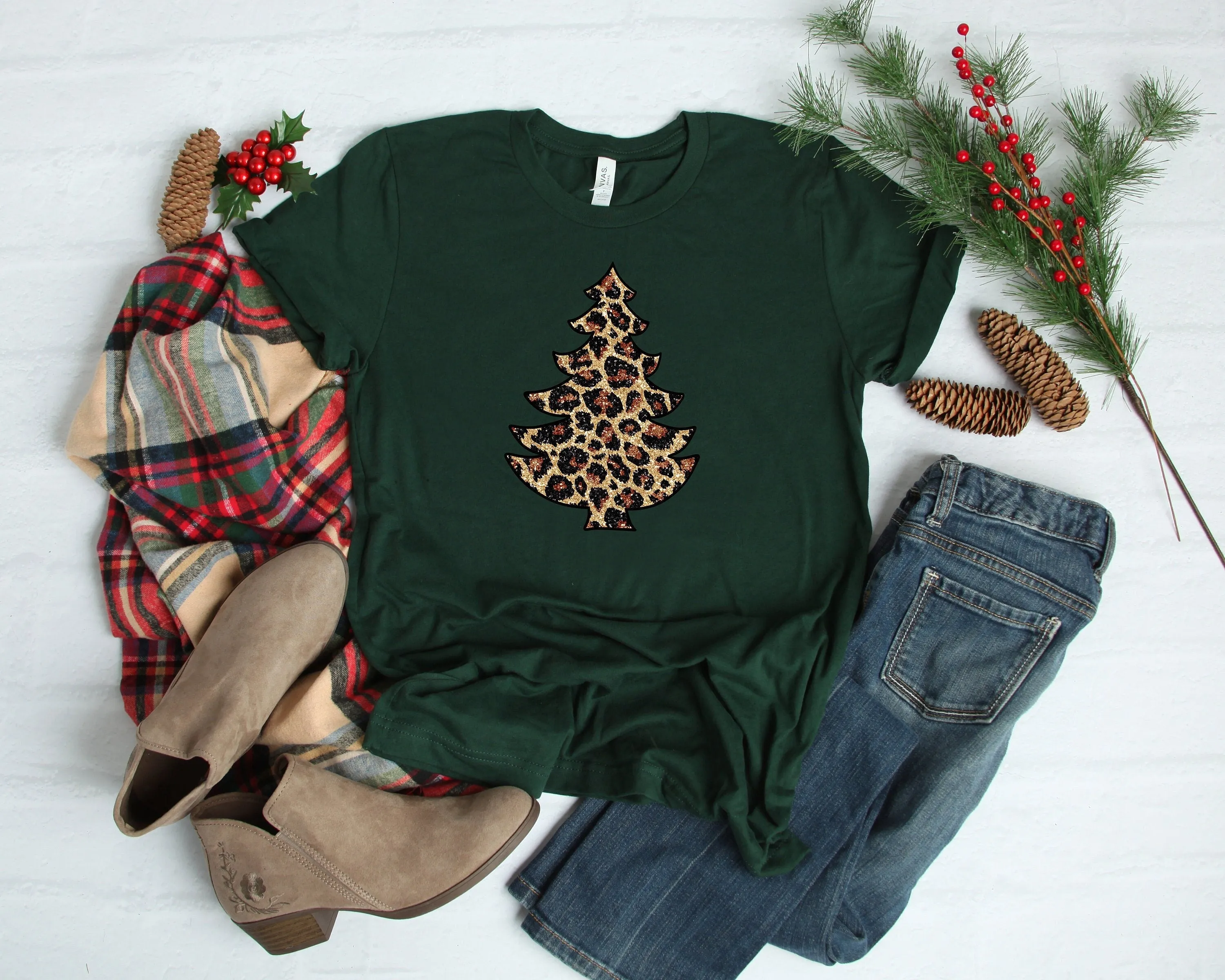 Womens Cheetah Christmas T-Shirt