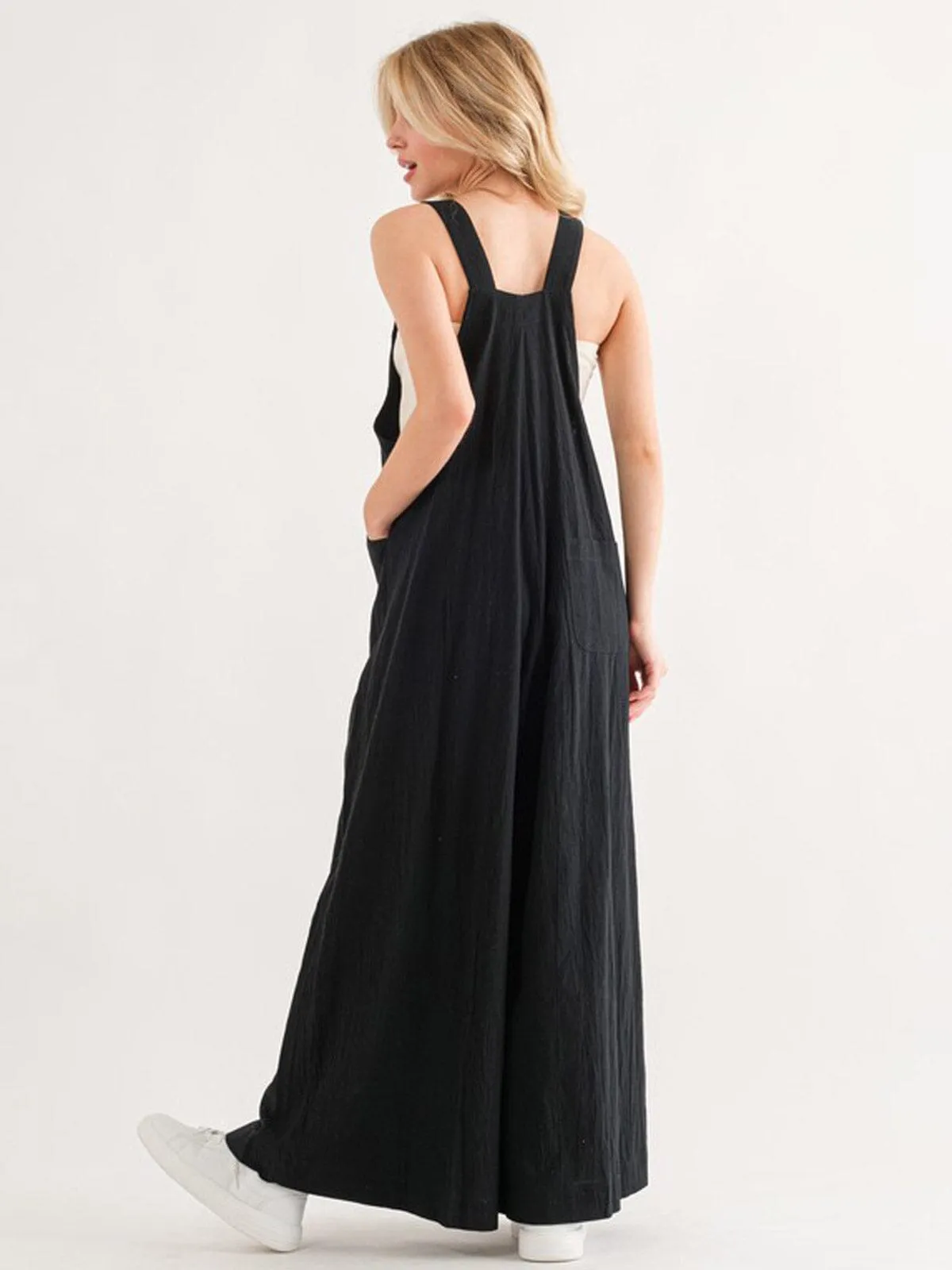 WOMEN'S SLEEVELES POCKETS WIDE LEG JUMPSUIT