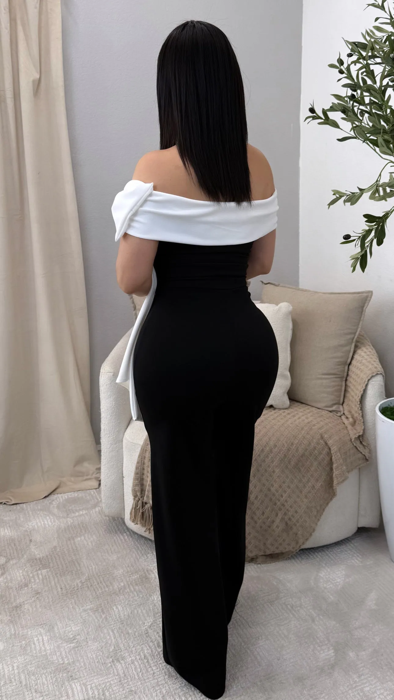 YARA BLACK JUMPSUIT