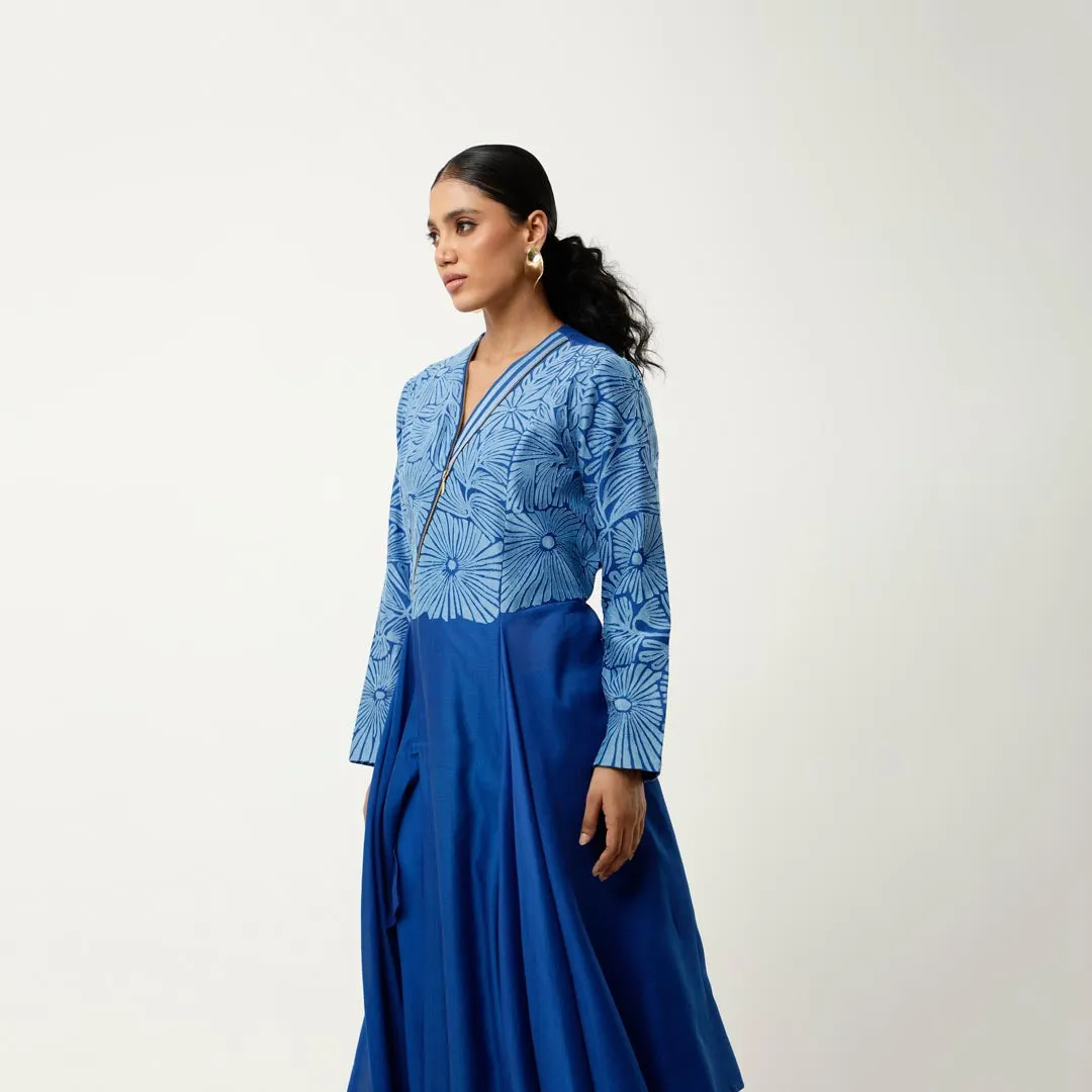 ZIPPERED V NECK CUTWORK ASSYMTRICAL KURTA WITH LINEN PANTS